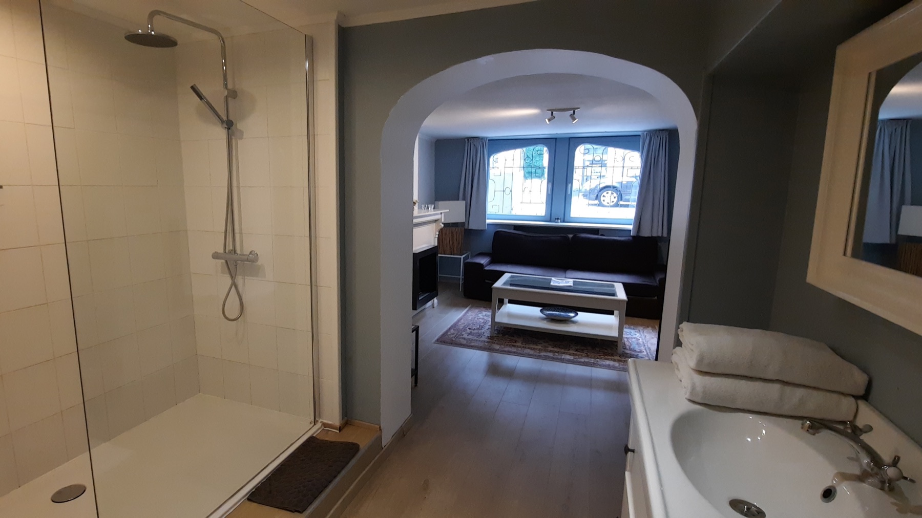 Romantic Room: private bathroom